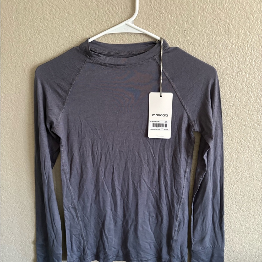 Mandala Women's Gray Long Sleeve Underscrub Top